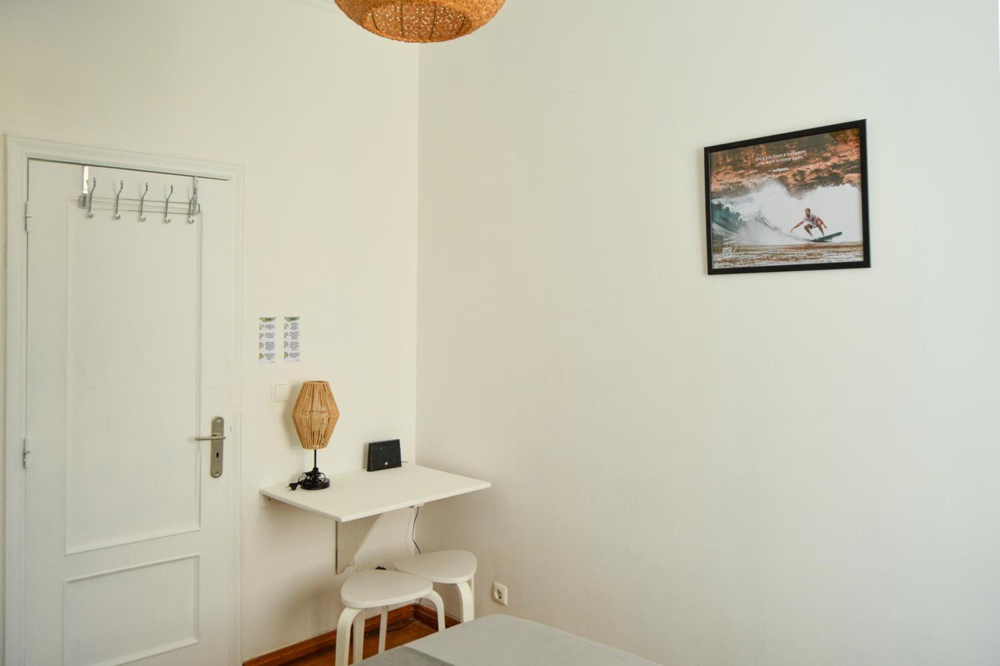 In Palmira Shared For Surf Lovers Gasthuis Lissabon