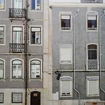 Central Lisbon Rooms In Palmira Shared Apartment For Surf Lovers